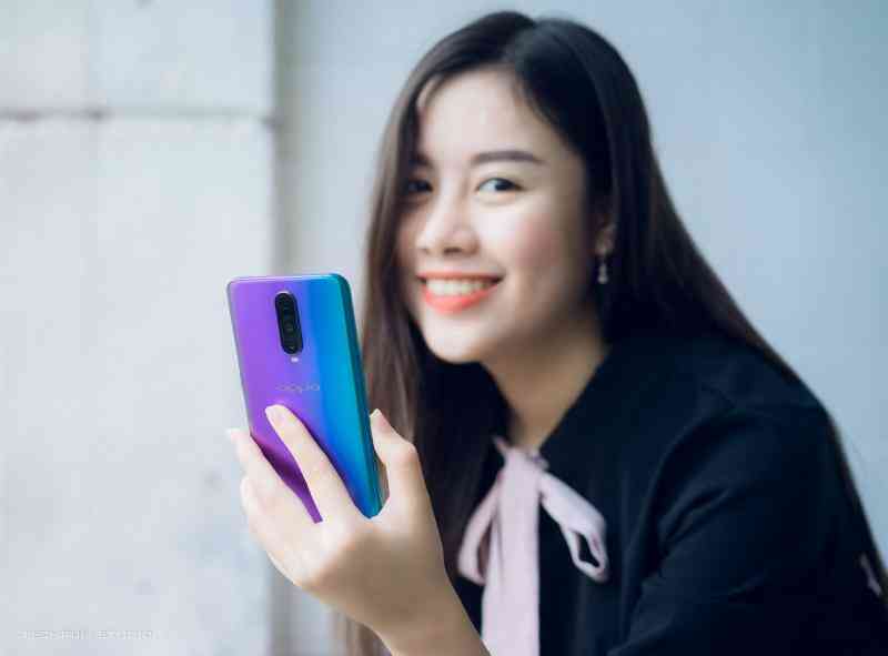 Đánh giá OPPO R17 Pro sau gần 2 tháng: Không dành cho tất cả, thăm dò thị trường!