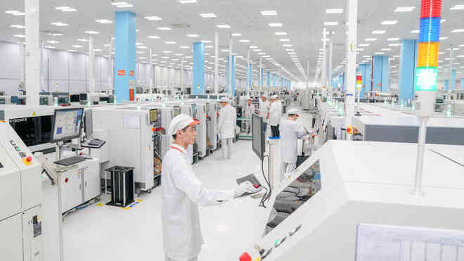 Vì sao VinSmart lại chấp nhận làm gia công cho hãng khác thay vì đưa thương hiệu riêng đến Mỹ? - Ảnh 3. Vì sao VinSmart lại chấp nhận làm gia công cho hãng khác thay vì đưa thương hiệu riêng đến Mỹ? - Ảnh 3.