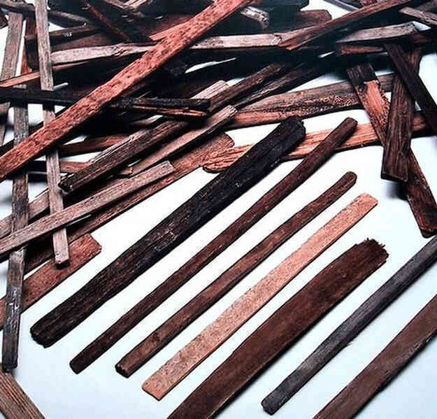 11 thứ con người từng dùng để giải quyết hậu quả trước khi có giấy vệ sinh, cái cuối cùng đảm bảo khiến bạn choáng toàn tập - Ảnh 4. 11 thứ con người từng dùng để giải quyết hậu quả trước khi có giấy vệ sinh, cái cuối cùng đảm bảo khiến bạn choáng toàn tập - Ảnh 4.