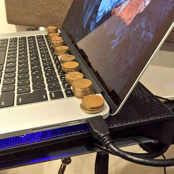 Mẹo làm mát laptop của dân mạng Nhật Bản, thử xong ai cũng tấm tắc khen hay - Ảnh 2. Mẹo làm mát laptop của dân mạng Nhật Bản, thử xong ai cũng tấm tắc khen hay - Ảnh 2.