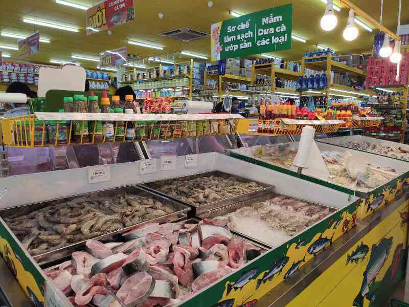 Không phải ‘lễ tết’, Bách hóa Xanh vẫn đón 3000 khách ngày đầu mở bán