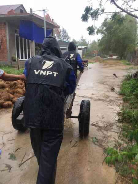 VNPT kịp thời hỗ trợ khách hàng trong bão số 6, số 7