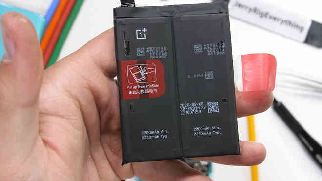 Bên trong OnePlus 8T: mọi thứ đều gấp đôi, 2 viên pin, 2 hệ thống làm mát