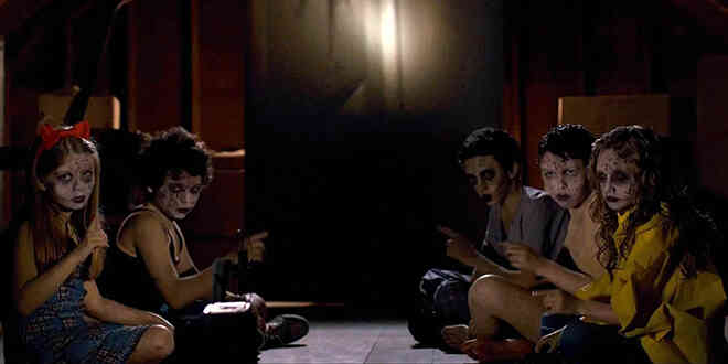 Sinister được bầu chọn là phim kinh dị đáng sợ nhất từ trước đến nay - Ảnh 4. Sinister được bầu chọn là phim kinh dị đáng sợ nhất từ trước đến nay - Ảnh 4.