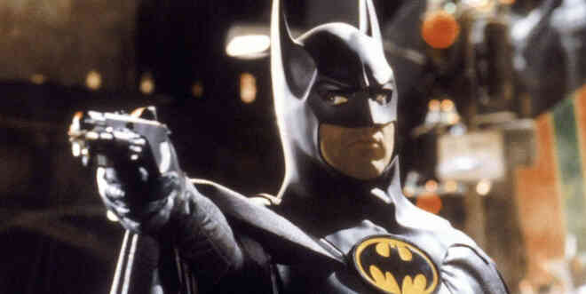 Michael Keaton tự nhận mình là Batman xuất sắc nhất, thỉnh thoảng vẫn diện Batsuit đi quanh xóm - Ảnh 2. Michael Keaton tự nhận mình là Batman xuất sắc nhất, thỉnh thoảng vẫn diện Batsuit đi quanh xóm - Ảnh 2.