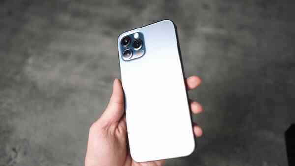 Cảm nhận nhanh về iPhone 12 Pro: Đẹp, nhưng không đáng tiền - Ảnh 4. Cảm nhận nhanh về iPhone 12 Pro: Đẹp, nhưng không đáng tiền - Ảnh 4.
