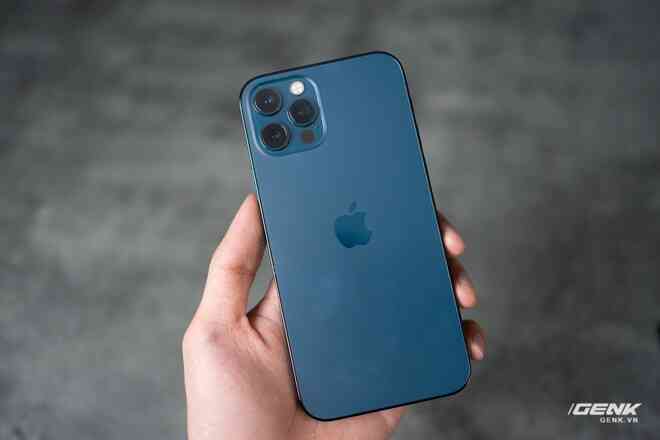 Cảm nhận nhanh về iPhone 12 Pro: Đẹp, nhưng không đáng tiền - Ảnh 5. Cảm nhận nhanh về iPhone 12 Pro: Đẹp, nhưng không đáng tiền - Ảnh 5.