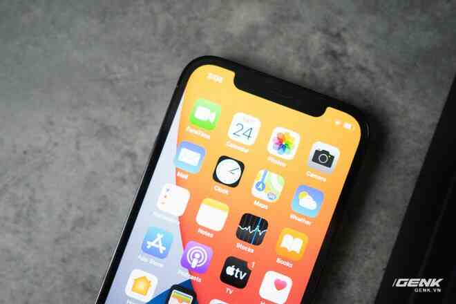 Cảm nhận nhanh về iPhone 12 Pro: Đẹp, nhưng không đáng tiền - Ảnh 8. Cảm nhận nhanh về iPhone 12 Pro: Đẹp, nhưng không đáng tiền - Ảnh 8.