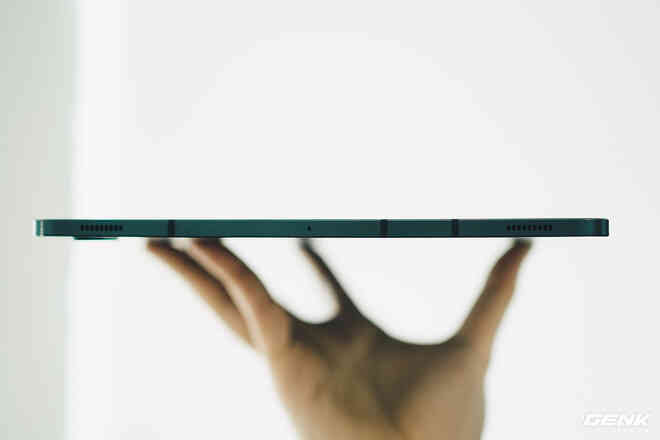 Đánh giá Galaxy Tab S7+: Hoàn toàn có cửa cạnh tranh với iPad - Ảnh 3.