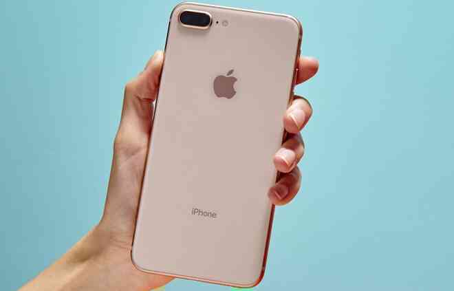 iPhone 8 Plus và loạt smartphone được giảm giá cuối tháng 10