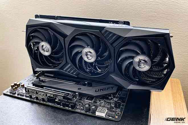 Đánh giá MSI GeForce RTX 3090 Gaming X TRIO: Khi sức mạnh của card đồ họa đã được đẩy đến giới hạn - Ảnh 18. Đánh giá MSI GeForce RTX 3090 Gaming X TRIO: Khi sức mạnh của card đồ họa đã được đẩy đến giới hạn - Ảnh 18.