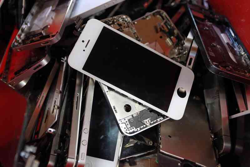 Apple bị đối tác 