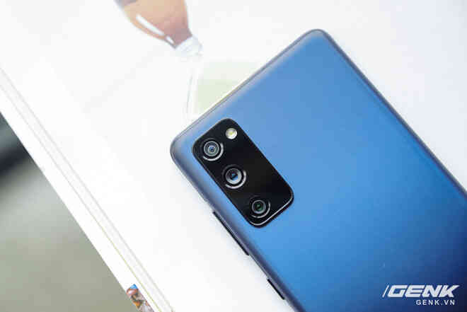 Cận cảnh chiếc điện thoại flagship Galaxy S20 dành riêng cho fan của Samsung: 16 triệu đồng cho trải nghiệm cao cấp là hoàn toàn có thể - Ảnh 6. Cận cảnh chiếc điện thoại flagship Galaxy S20 dành riêng cho fan của Samsung: 16 triệu đồng cho trải nghiệm cao cấp là hoàn toàn có thể - Ảnh 6.