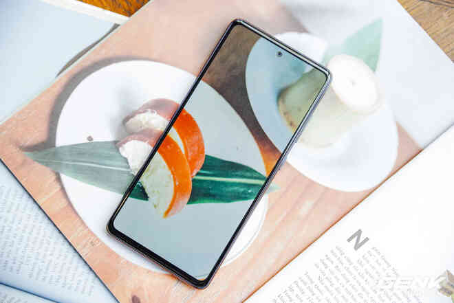 Cận cảnh chiếc điện thoại flagship Galaxy S20 dành riêng cho fan của Samsung: 16 triệu đồng cho trải nghiệm cao cấp là hoàn toàn có thể - Ảnh 10. Cận cảnh chiếc điện thoại flagship Galaxy S20 dành riêng cho fan của Samsung: 16 triệu đồng cho trải nghiệm cao cấp là hoàn toàn có thể - Ảnh 10.