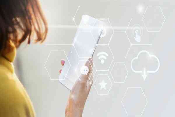 Giải pháp điện thoại đám mây để ứng phó với tình trạng khan hiếm chip cao cấp hiện nay?