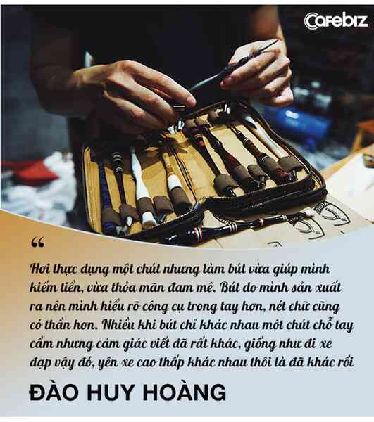 Sống bằng đam mê: Cựu sinh viên FTU rẽ ngang sang nghề viết chữ, đến nay thành nghệ nhân calligraphy số 1 Việt Nam - Ảnh 9. Sống bằng đam mê: Cựu sinh viên FTU rẽ ngang sang nghề viết chữ, đến nay thành nghệ nhân calligraphy số 1 Việt Nam - Ảnh 9.