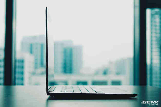 Đánh giá Huawei MateBook 13: Ultrabook tốt nếu người dùng chấp nhận vượt qua rào cản thương hiệu (và thời lượng pin tệ hại) - Ảnh 2. Đánh giá Huawei MateBook 13: Ultrabook tốt nếu người dùng chấp nhận vượt qua rào cản thương hiệu (và thời lượng pin tệ hại) - Ảnh 2.