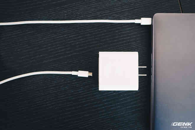 Đánh giá Huawei MateBook 13: Ultrabook tốt nếu người dùng chấp nhận vượt qua rào cản thương hiệu (và thời lượng pin tệ hại) - Ảnh 13. Đánh giá Huawei MateBook 13: Ultrabook tốt nếu người dùng chấp nhận vượt qua rào cản thương hiệu (và thời lượng pin tệ hại) - Ảnh 13.