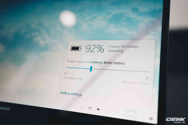 Đánh giá Huawei MateBook 13: Ultrabook tốt nếu người dùng chấp nhận vượt qua rào cản thương hiệu (và thời lượng pin tệ hại) - Ảnh 17. Đánh giá Huawei MateBook 13: Ultrabook tốt nếu người dùng chấp nhận vượt qua rào cản thương hiệu (và thời lượng pin tệ hại) - Ảnh 17.