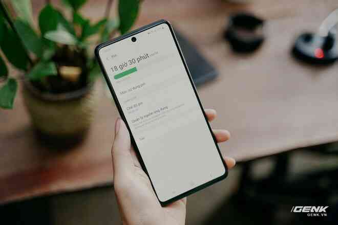 Đánh giá thời lượng dùng pin Galaxy M51: Viên pin 7000mAh dùng mãi không hết để còn sạc