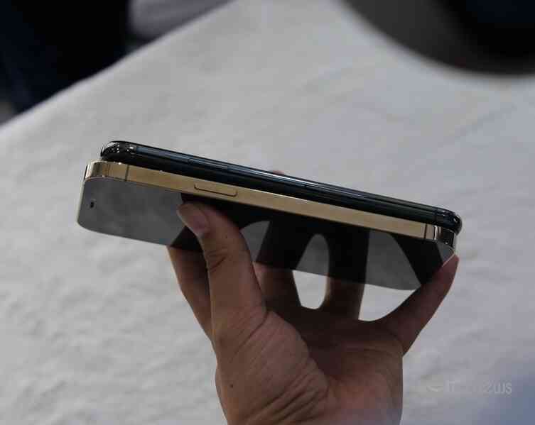 iPhone Pro Max của Apple về Việt Nam, giá hơn 50 triệu đồng