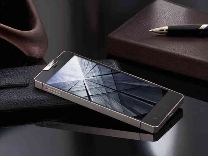6 chiếc điện thoại khiến bạn thốt lên iPhone 12 Pro Max còn rẻ chán