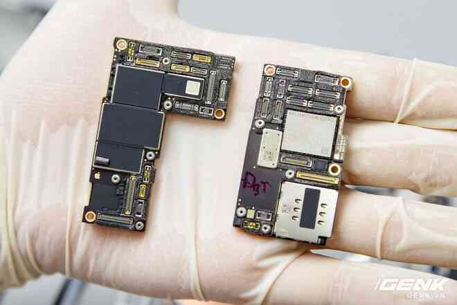 Mổ bụng iPhone 12 Pro Max tại Việt Nam: pin chữ L dung lượng 3.687mAh, camera sau vừa to vừa dài - Ảnh 18. Mổ bụng iPhone 12 Pro Max tại Việt Nam: pin chữ L dung lượng 3.687mAh, camera sau vừa to vừa dài - Ảnh 18.