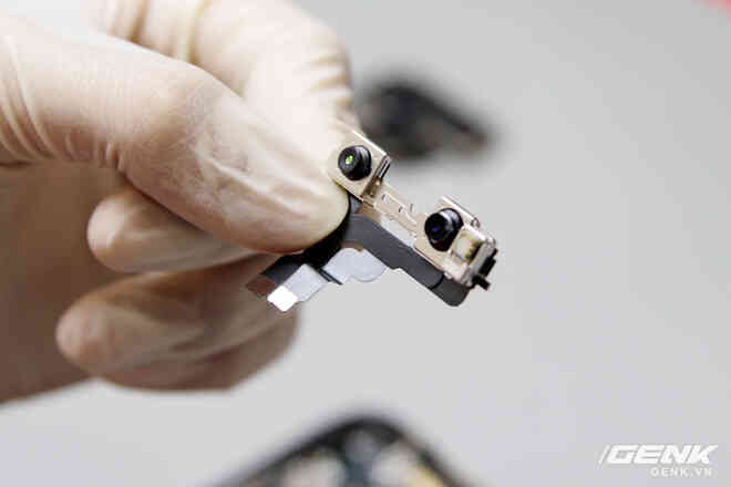 Mổ bụng iPhone 12 Pro Max tại Việt Nam: pin chữ L dung lượng 3.687mAh, camera sau vừa to vừa dài - Ảnh 4. Mổ bụng iPhone 12 Pro Max tại Việt Nam: pin chữ L dung lượng 3.687mAh, camera sau vừa to vừa dài - Ảnh 4.