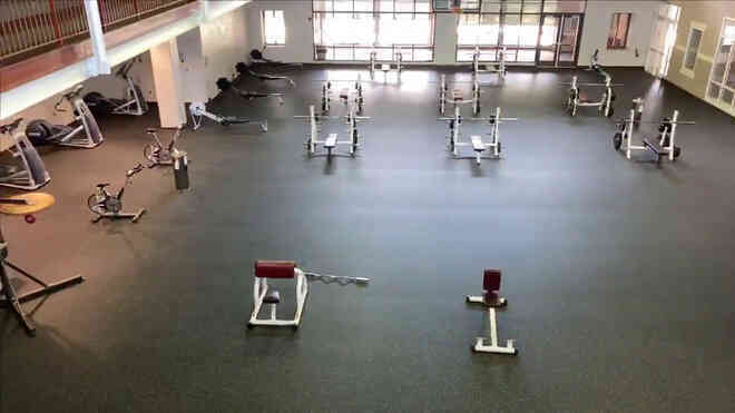 Một PT nhiễm COVID-19 tiếp xúc 50 khách tập, phòng gym Mỹ thoát nguy cơ biến thành ổ dịch nhờ một khách hàng của họ là giáo sư bệnh học - Ảnh 6. Một PT nhiễm COVID-19 tiếp xúc 50 khách tập, phòng gym Mỹ thoát nguy cơ biến thành ổ dịch nhờ một khách hàng của họ là giáo sư bệnh học - Ảnh 6.