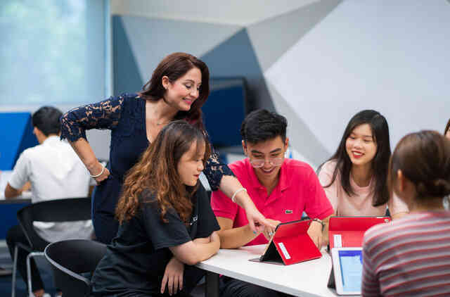 Trường Đại học Anh Quốc Việt Nam nâng giá trị quỹ học bổng và hỗ trợ tài chính trong năm học 2021 lên tới 53 tỷ đồng. - Ảnh 4. Trường Đại học Anh Quốc Việt Nam nâng giá trị quỹ học bổng và hỗ trợ tài chính trong năm học 2021 lên tới 53 tỷ đồng. - Ảnh 4.