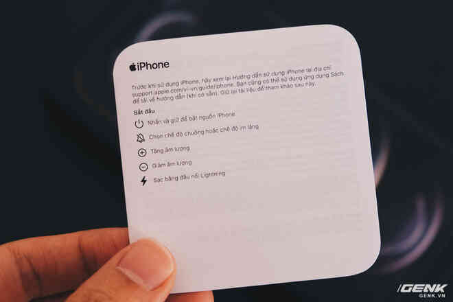 Mở hộp iPhone 12 Pro Max chính hãng VN/A đang khan hiếm hàng trên toàn quốc - Ảnh 7. Mở hộp iPhone 12 Pro Max chính hãng VN/A đang khan hiếm hàng trên toàn quốc - Ảnh 7.