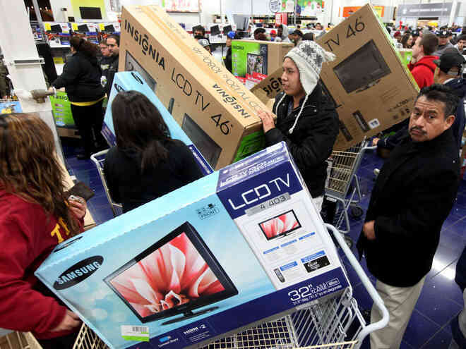 Những câu chuyện chứng minh Black Friday tạo ra một thế giới điên rồ và cuồng loạn nhất, theo lời kể của các nhân viên bán hàng - Ảnh 7. Những câu chuyện chứng minh Black Friday tạo ra một thế giới điên rồ và cuồng loạn nhất, theo lời kể của các nhân viên bán hàng - Ảnh 7.