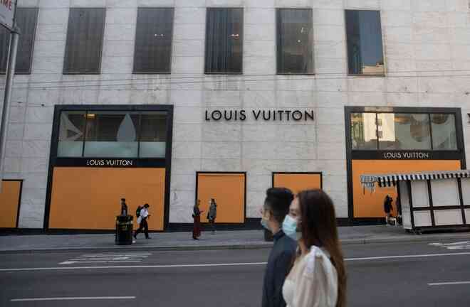 Apple Store tại Mỹ lắp ván gỗ phòng bạo loạn sau bầu cử tổng thống ảnh 10 Apple Store tai My lap van go phong bao loan sau bau cu tong thong anh 10