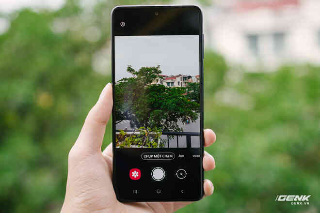 Trên tay Galaxy M51: Smartphone có pin trâu nhất phân khúc, giá 9.49 triệu đồng - Ảnh 12. Trên tay Galaxy M51: Smartphone có pin trâu nhất phân khúc, giá 9.49 triệu đồng - Ảnh 12.