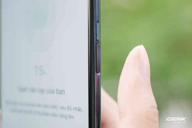 Trên tay Galaxy M51: Smartphone có pin trâu nhất phân khúc, giá 9.49 triệu đồng - Ảnh 10. Trên tay Galaxy M51: Smartphone có pin trâu nhất phân khúc, giá 9.49 triệu đồng - Ảnh 10.