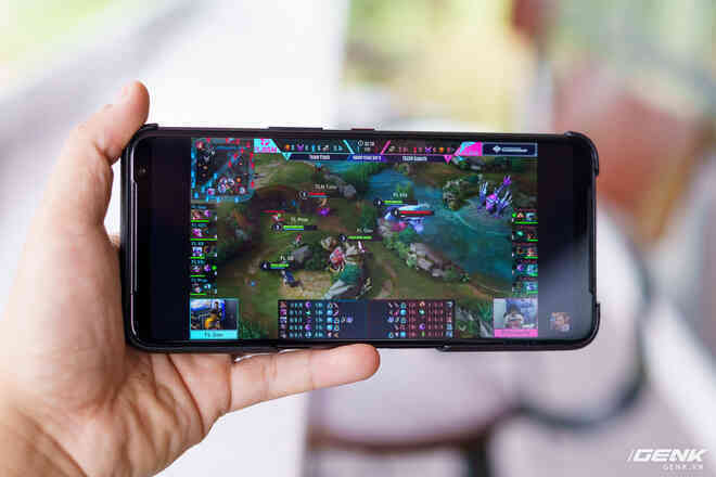 Đánh giá ASUS ROG Phone 3: chiếc smartphone đa nhân cách lúc xịn lúc xịt - Ảnh 12.