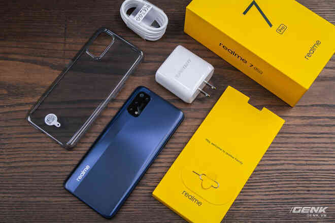 Đánh giá Samsung Galaxy M51: Ngoài pin 7000mAh còn gì đáng giá? - Ảnh 15. Đánh giá Samsung Galaxy M51: Ngoài pin 7000mAh còn gì đáng giá? - Ảnh 15.