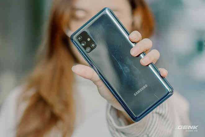 Đánh giá Samsung Galaxy M51: Ngoài pin 7000mAh còn gì đáng giá? - Ảnh 9. Đánh giá Samsung Galaxy M51: Ngoài pin 7000mAh còn gì đáng giá? - Ảnh 9.
