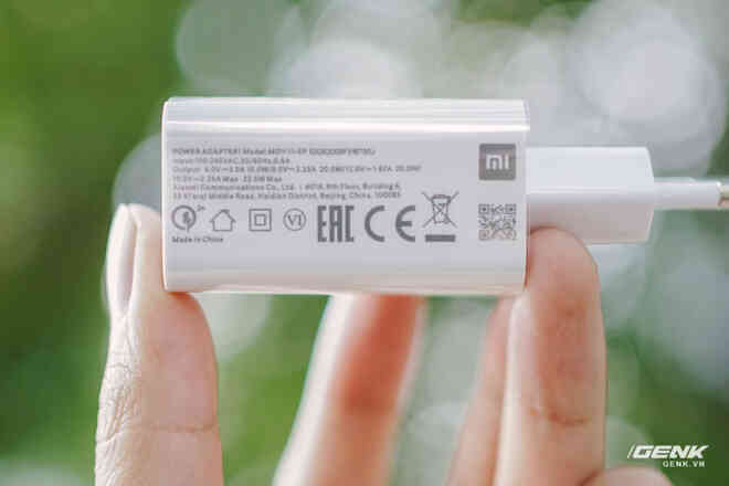 Trên tay POCO M3: Chỉ hơn 3 triệu đồng đã có mặt lưng giả da, loa kép, camera 48MP, pin khủng 6000mAh - Ảnh 2. Trên tay POCO M3: Chỉ hơn 3 triệu đồng đã có mặt lưng giả da, loa kép, camera 48MP, pin khủng 6000mAh - Ảnh 2.
