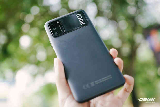 Trên tay POCO M3: Chỉ hơn 3 triệu đồng đã có mặt lưng giả da, loa kép, camera 48MP, pin khủng 6000mAh - Ảnh 13. Trên tay POCO M3: Chỉ hơn 3 triệu đồng đã có mặt lưng giả da, loa kép, camera 48MP, pin khủng 6000mAh - Ảnh 13.