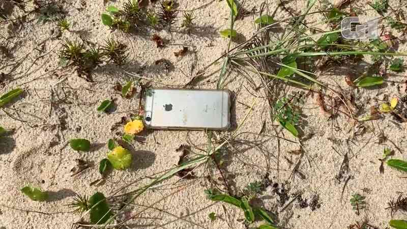 rơi iPhone từ máy bay ảnh 2 roi iPhone tu may bay anh 2