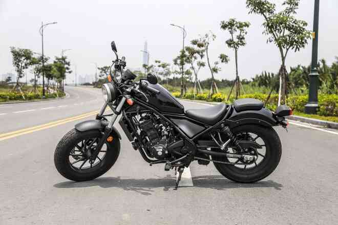 Lương tháng chỉ 10 triệu chơi xe phân khối lớn - “điên rồ” hay chỉ là chuyện nhỏ? - Ảnh 8. Lương tháng chỉ 10 triệu chơi xe phân khối lớn - “điên rồ” hay chỉ là chuyện nhỏ? - Ảnh 8.