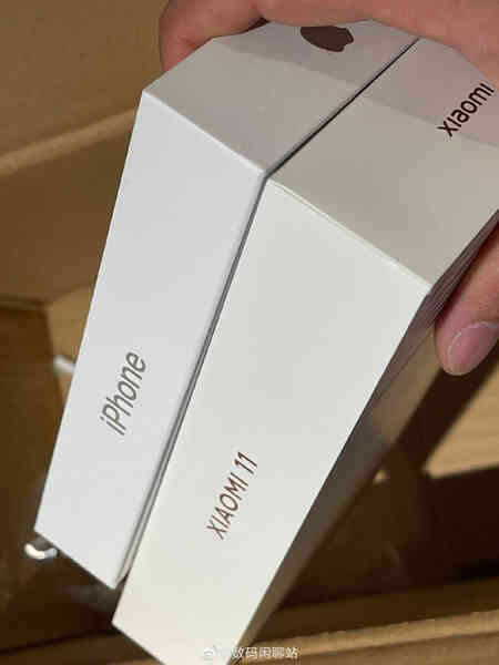 Nối gót Apple, đến lượt Xiaomi sắp bỏ củ sạc trên smartphone của mình - Ảnh 2. Nối gót Apple, đến lượt Xiaomi sắp bỏ củ sạc trên smartphone của mình - Ảnh 2.