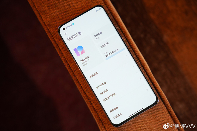 Cận cảnh Xiaomi Mi 11 vừa ra mắt: Thiết kế camera mới, có thêm bản mặt lưng da, màn hình và hiệu năng nâng cấp mạnh, giá từ 14.2 triệu - Ảnh 11. Cận cảnh Xiaomi Mi 11 vừa ra mắt: Thiết kế camera mới, có thêm bản mặt lưng da, màn hình và hiệu năng nâng cấp mạnh, giá từ 14.2 triệu - Ảnh 11.
