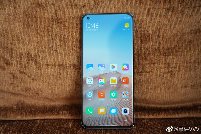 Cận cảnh Xiaomi Mi 11 vừa ra mắt: Thiết kế camera mới, có thêm bản mặt lưng da, màn hình và hiệu năng nâng cấp mạnh, giá từ 14.2 triệu - Ảnh 7. Cận cảnh Xiaomi Mi 11 vừa ra mắt: Thiết kế camera mới, có thêm bản mặt lưng da, màn hình và hiệu năng nâng cấp mạnh, giá từ 14.2 triệu - Ảnh 7.