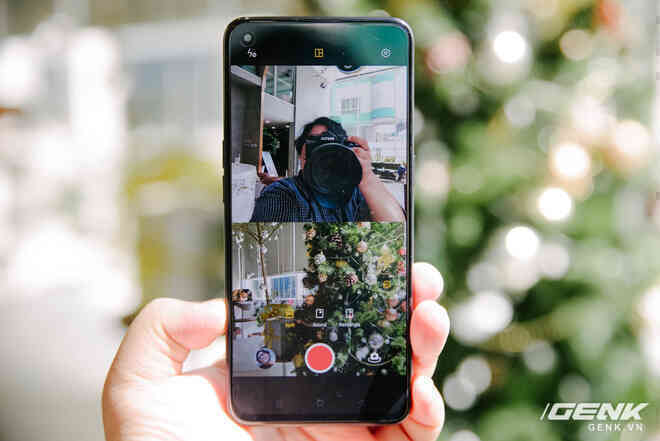 Trên tay OPPO Reno5 vừa ra mắt: Mỏng nhẹ, mặt lưng đa sắc, camera nâng cấp mạnh, sạc siêu nhanh 50W, chạy Android 11 - Ảnh 12. Trên tay OPPO Reno5 vừa ra mắt: Mỏng nhẹ, mặt lưng đa sắc, camera nâng cấp mạnh, sạc siêu nhanh 50W, chạy Android 11 - Ảnh 12.