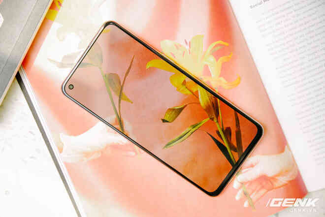 Trên tay OPPO Reno5 vừa ra mắt: Mỏng nhẹ, mặt lưng đa sắc, camera nâng cấp mạnh, sạc siêu nhanh 50W, chạy Android 11 - Ảnh 14. Trên tay OPPO Reno5 vừa ra mắt: Mỏng nhẹ, mặt lưng đa sắc, camera nâng cấp mạnh, sạc siêu nhanh 50W, chạy Android 11 - Ảnh 14.