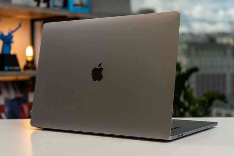 So sanh Macbook Pro 13 inch voi MacBook Pro 16: Nen mua laptop nao cua Apple?