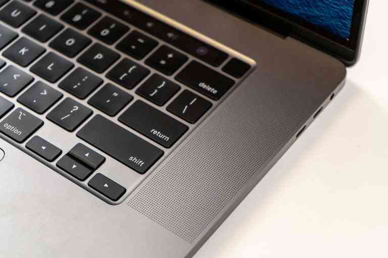 So sánh Macbook Pro 13 inch với MacBook Pro 16: Nên mua laptop nào của Apple?