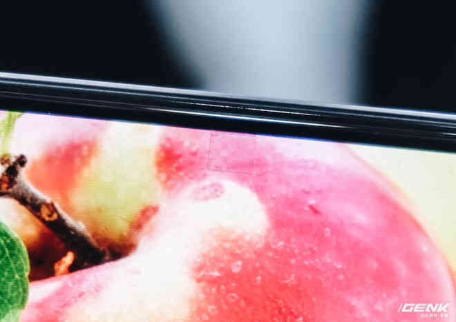 Vsmart hé lộ smartphone với camera ẩn dưới màn hình - Ảnh 4. Vsmart hé lộ smartphone với camera ẩn dưới màn hình - Ảnh 4.